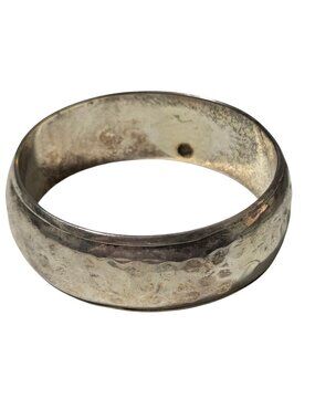 Vintage Hammered Silver Tone Bangle Bracelet Classic Minimalist Fashion Jewelry